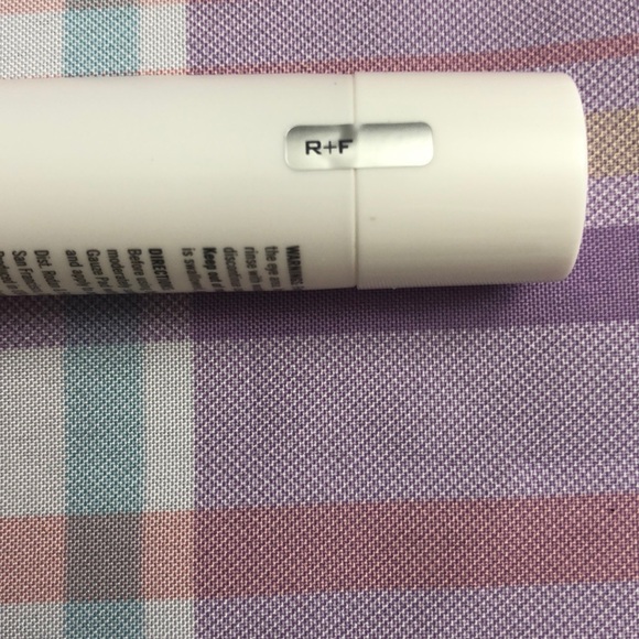 Rodan Fields Pore Cleansing MD. - Picture 6 of 7